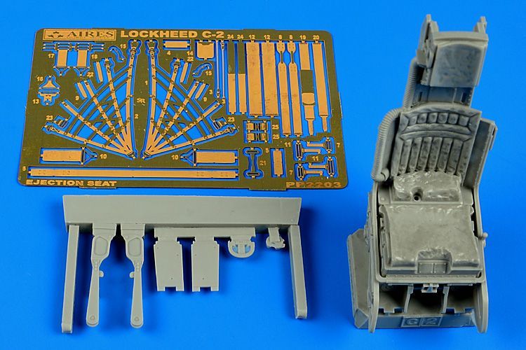 1:32 Lockheed C-2 ejection seat
