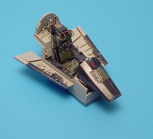 1:48 F-8E/H Crusader cockpit set