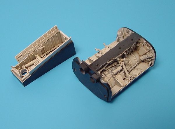 1:48 F-8 Crusader wheel bays