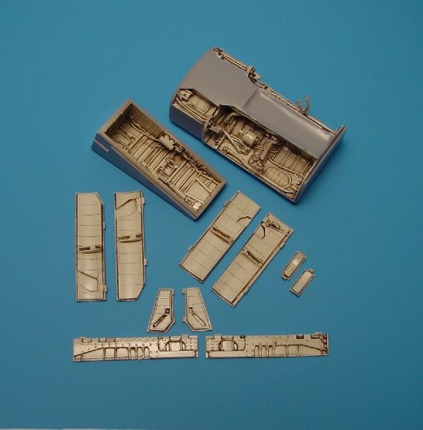 1:48 A-7 Corsair II wheel bays