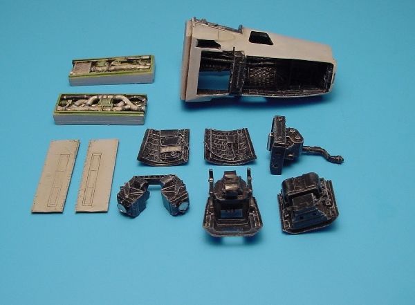 1:48 RF-4B/C Phantom II photo bay (with clear parts)