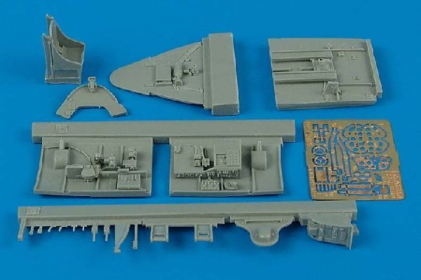 1:48 F6F-5 Hellcat cockpit set