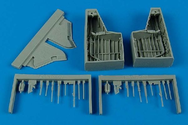 1:48 Hawker Typhoon wheel bays
