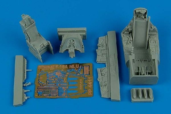 1:48 F-16A MLU Fighting Falcon cockpit set