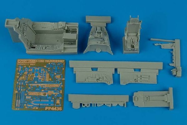 1:48 F-105D Thunderchief cockpit set