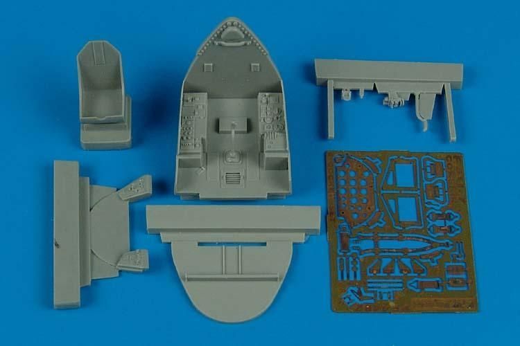 1:48 F4U-7 Corsair cockpit set