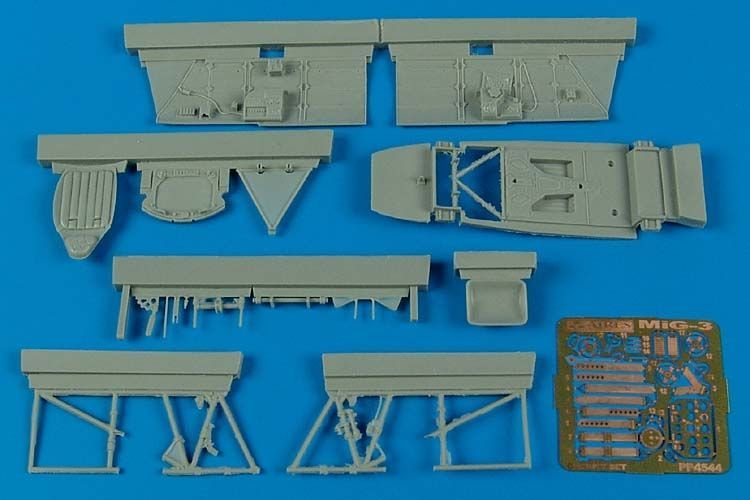 1:48 MiG-3 cockpit set