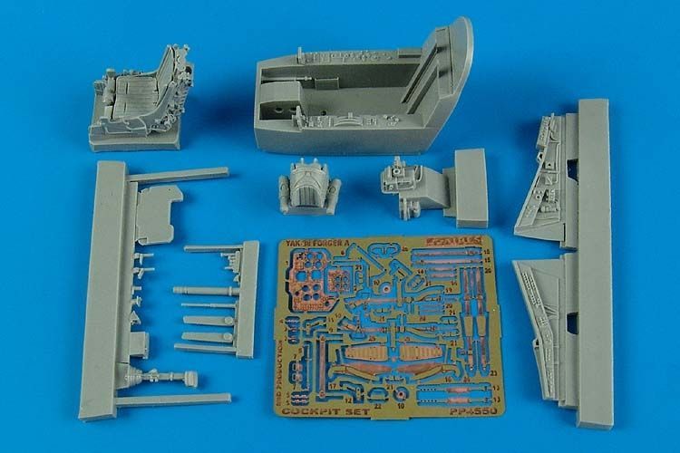 1:48 Yak-38 Forger cockpit set