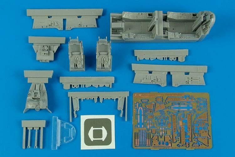 1:48 F-105G Thunderchief cockpit set