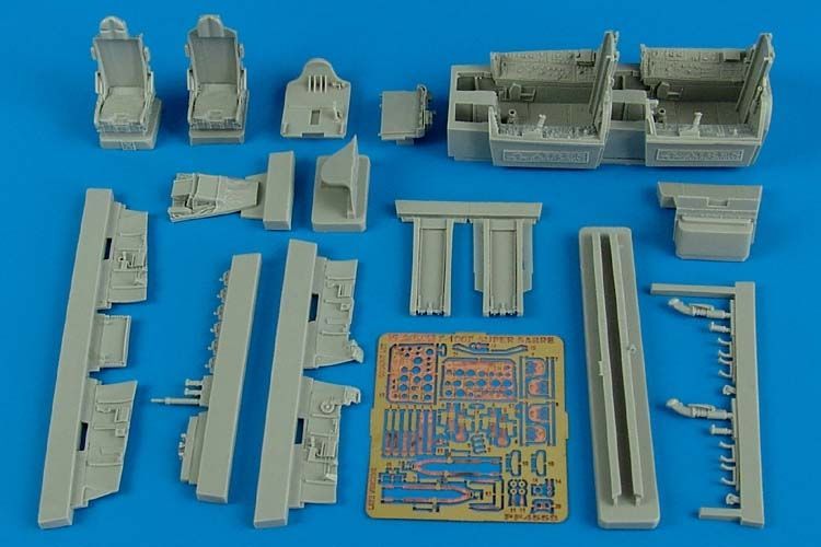 1:48 F-100F Super Sabre cockpit set - (late version)