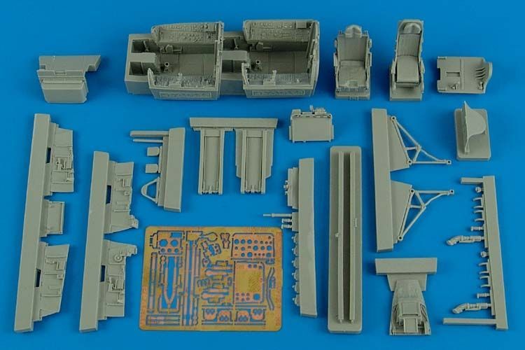 1:48 F-100F Super Sabre cockpit set - (early version)