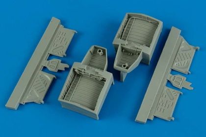 1:48 F4U-4 Corsair wheel bays