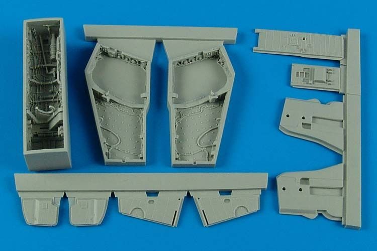 1:48 F-4B/N Phantom II wheel bays