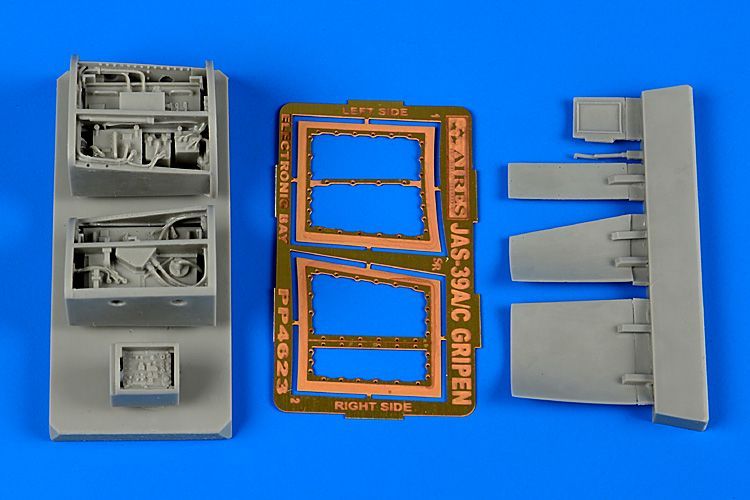 1:48 JAS-39C Gripen electronic bays