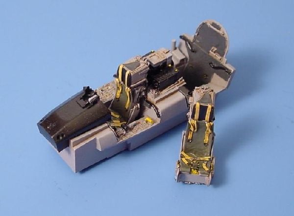 1:72 Panavia Tornado IDS cockpit set