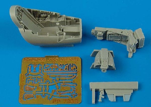 1:72 J35Ö Draken cockpit set