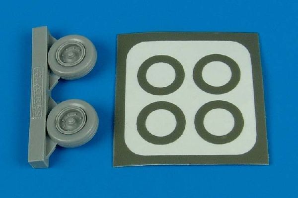 1:72 A-1H Skyraider wheels & paint masks - (for U.S.A.F. version)