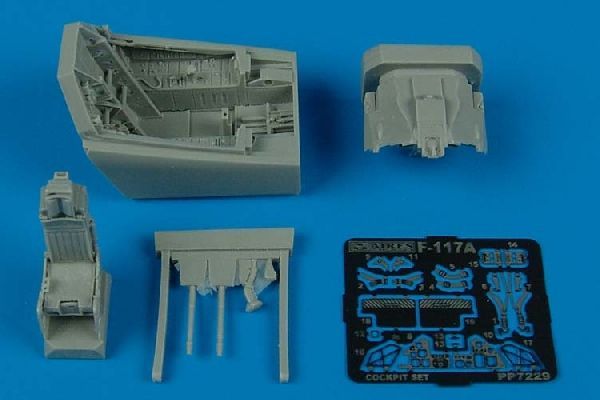 1:72 F-117A Nighthawk cockpit set