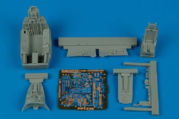 1:72 F-105D Thunderchief cockpit set