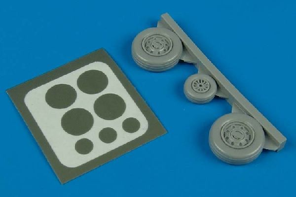 1:72 F-105 Thunderchief wheels & paint masks