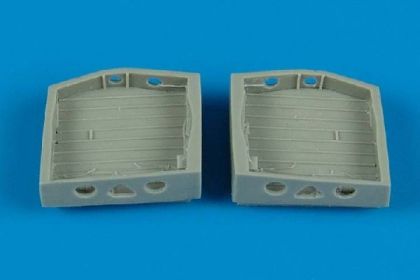 1:72 P-40 wheel bays