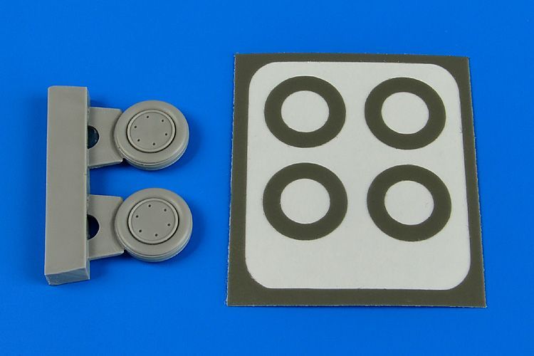 1:72 F4F Wildcat wheel & paint masks