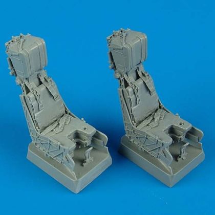 1:32 F/A-18D Hornet ejection seats with safety belts