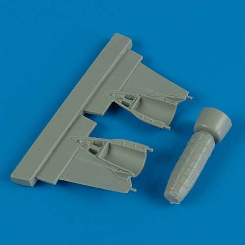 1:32 MiG-23 Flogger brake chute