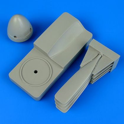 1:32 P-51D/K Mustang propeller w/tool