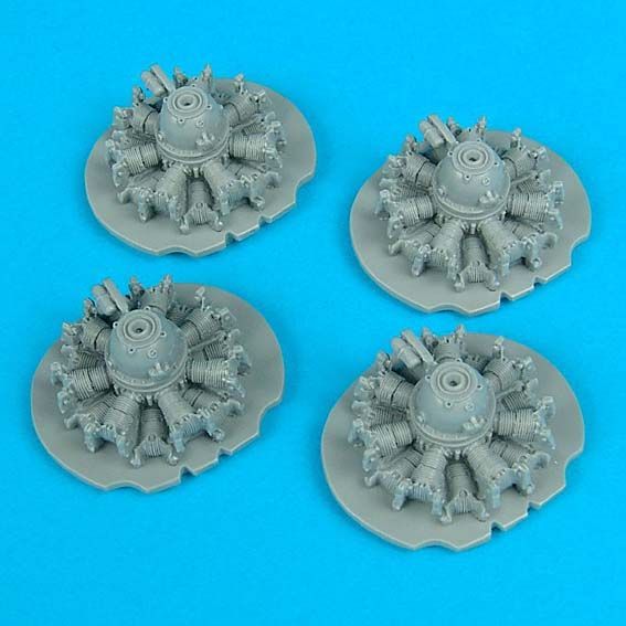1:48 B-24 Liberator engines