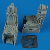 1:48 F-15E Strike Eagle ejection seats with safety belts