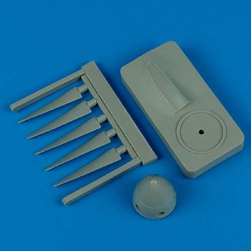 1:48 Spitfire Mk.XIV propeller w/toll