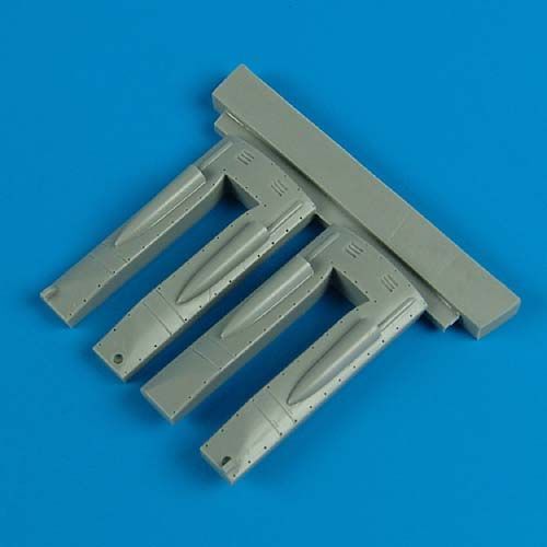 1:48 P-38 Lightning turbo-supercharger cover