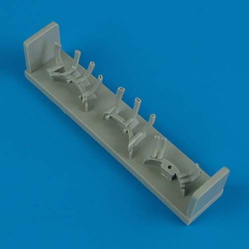 1:48 A6M5 Zero exhaust