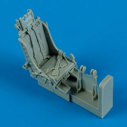 1:48 F-84G ejection seats with safety belts