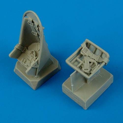 1:48 Junkers Ju 87B Stuka seats with safety belts