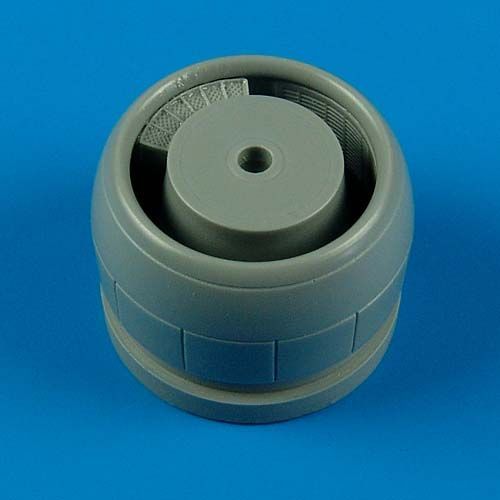 1:48 Ta 152C correct cowling