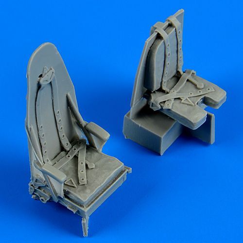 1:48 Mosquito Mk. IV seats with safety belts