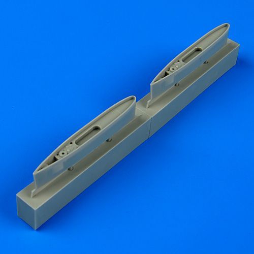 1:48 L-29 Delfín pylons
