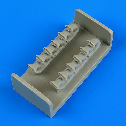 1:48 P-40M Kitty Hawk exhaust