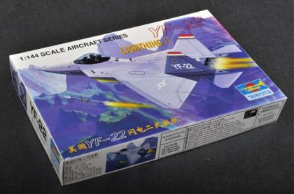 1:144 YF-22 Lightning II.