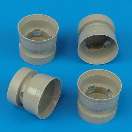 1:72 B-17 Flying Fortress correct cowlings