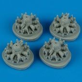 1:72 B-24D Liberator engines