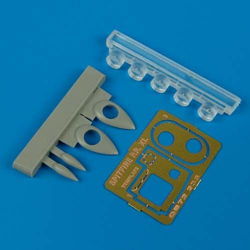 1:72 Spitfire PR XI cameras