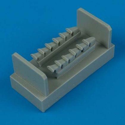 1:72 Spitfire Mk.IX exhaust - fishtail