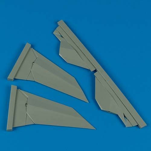 1:72 F-117A Nighthawk vertical fin