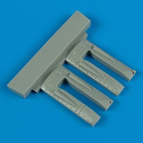 1:72 P-38 Lightning turbo-supercharger cover