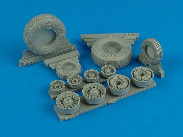 1:32 F-14A Tomcat weighted wheels