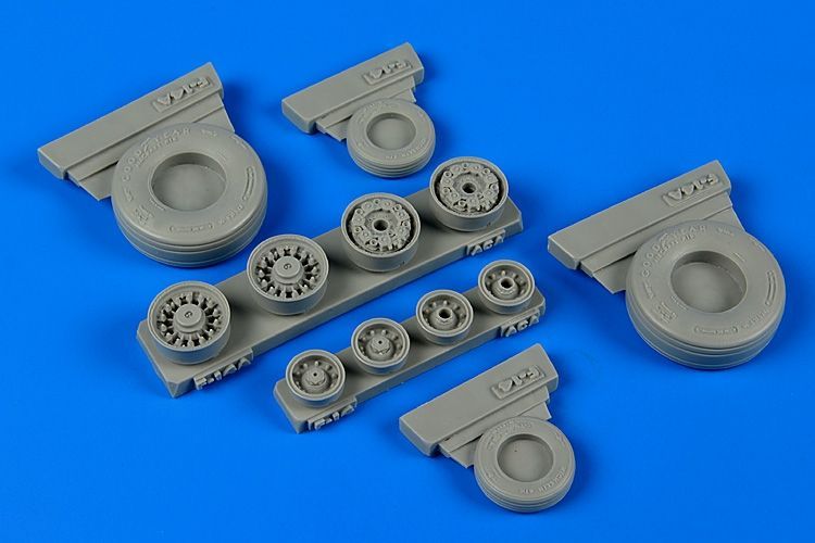 1:48 F-14A Tomcat weighted wheels