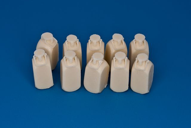 1:35 German personal thermos flask used during WW II